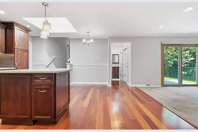 10313 S Cook Avenue, Oak Lawn, IL 60453 - Photo 8