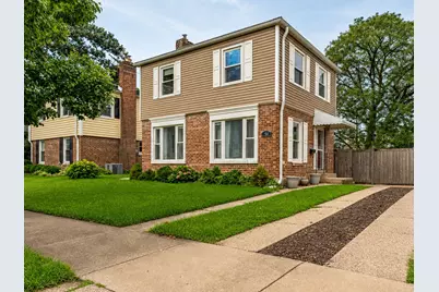 744 Manchester Avenue, Westchester, IL 60154 - Photo 1