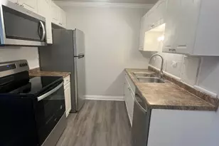 860 E Old Willow Rd, Prospect Heights, IL 60070 - Photo 2
