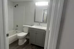 860 E Old Willow Rd, Prospect Heights, IL 60070 - Photo 8