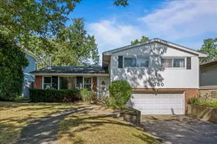 1300 Knollwood Rd, Deerfield, IL 60015 - Photo 1