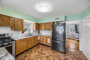 9117 S Justine St, Chicago, IL 60620 - Photo 8
