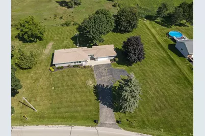 37310 87th Street, Burlington, WI 53105 - Photo 2