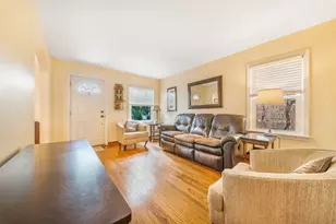 6739 S Kedvale Ave, Chicago, IL 60629 - Photo 4