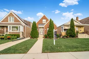 6739 S Kedvale Ave, Chicago, IL 60629 - Photo 2