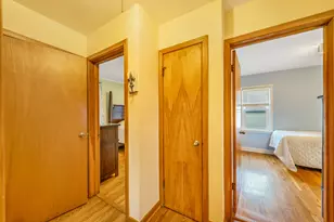 6739 S Kedvale Ave, Chicago, IL 60629 - Photo 10