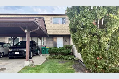 1777 Shoshonee Trail, Wheeling, IL 60090 - Photo 2