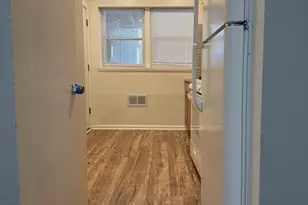 1727 W North Shore Ave, Chicago, IL 60626 - Photo 6