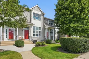 2917 Shelly Ln, Aurora, IL 60504 - Photo 2