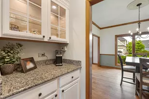 3912 Royal and Ancient Dr, Saint Charles, IL 60174 - Photo 8