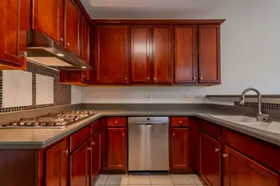 1226 Bradley Cir, Elgin, IL 60120 - Photo 10