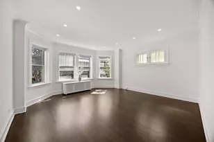 6318 N Artesian Ave, Chicago, IL 60659 - Photo 2
