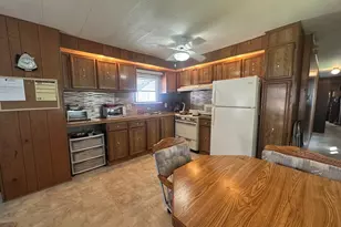 3421 W 117th St, Merrionette Park, IL 60803 - Photo 2