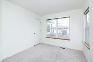 2810 White Thorn Cir, Naperville, IL 60564 - Photo 20