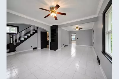 506 Barrett Street, Elgin, IL 60120 - Photo 4