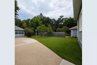 506 Barrett Street, Elgin, IL 60120 - Photo 20