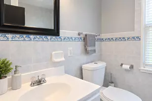 506 Barrett St, Elgin, IL 60120 - Photo 14