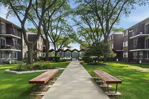 8720 Skokie Blvd, Skokie, IL 60077 - Photo 1