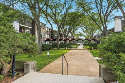 8720 Skokie Boulevard #1G, Skokie, IL 60077 - Photo 18