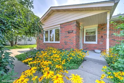 722 N Stephen Drive, Palatine, IL 60067 - Photo 2