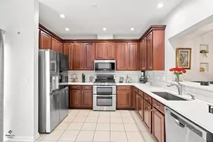 2185 W Concord Ln, Addison, IL 60101 - Photo 12