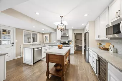 110 S Herbert Road, Riverside, IL 60546 - Photo 20
