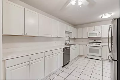 230 E Ontario Street #1905, Chicago, IL 60611 - Photo 6