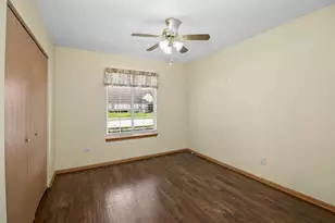 1880 Willow Cir Dr, Crest Hill, IL 60403 - Photo 14