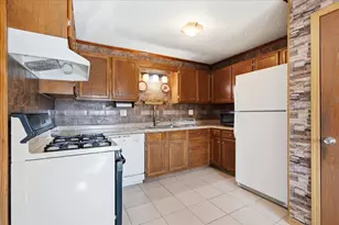 1056 Manchester Ct, South Elgin, IL 60177 - Photo 10