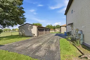1056 Manchester Ct, South Elgin, IL 60177 - Photo 20