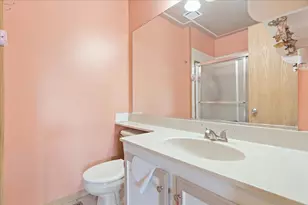 1056 Manchester Ct, South Elgin, IL 60177 - Photo 16