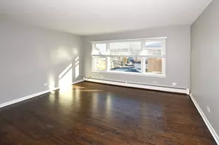 6925 N Rosemary Ln, Niles, IL 60714 - Photo 2