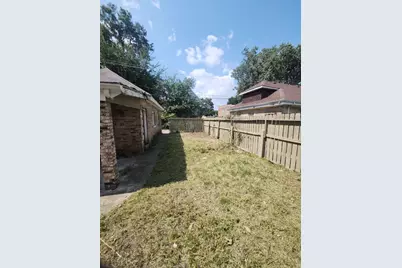 8846 S Parnell Avenue, Chicago, IL 60620 - Photo 20
