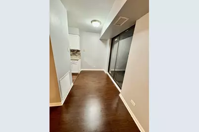 701 Forum Square #409, Glenview, IL 60025 - Photo 6
