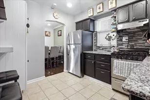 3331 S 61st Ct, Cicero, IL 60804 - Photo 8