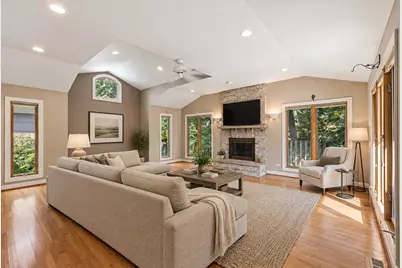 309 Forest Knoll Road, Lake Bluff, IL 60044 - Photo 4