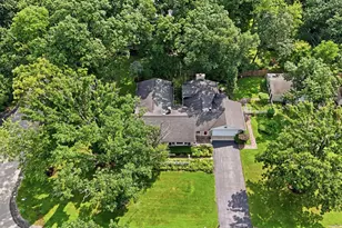309 Forest Knoll Rd, Lake Bluff, IL 60044 - Photo 2