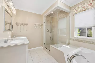 309 Forest Knoll Road, Lake Bluff, IL 60044 - Photo 12