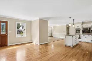 309 Forest Knoll Rd, Lake Bluff, IL 60044 - Photo 6