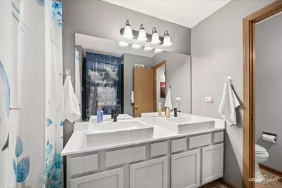 114 Presidential Boulevard, Oswego, IL 60543 - Photo 12