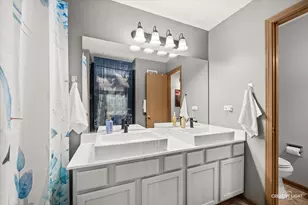 114 Presidential Blvd, Oswego, IL 60543 - Photo 12