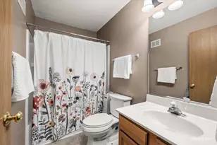 114 Presidential Blvd, Oswego, IL 60543 - Photo 14