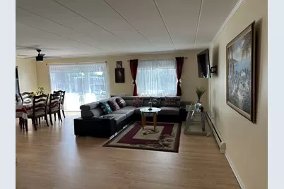1033 Busse Highway #2A, Park Ridge, IL 60068 - Photo 4