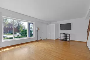 1534 Palmgren Dr, Glenview, IL 60025 - Photo 12