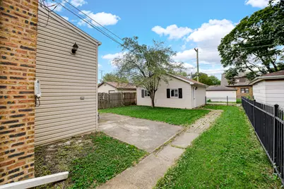 12151 Greenwood Avenue, Blue Island, IL 60406 - Photo 20