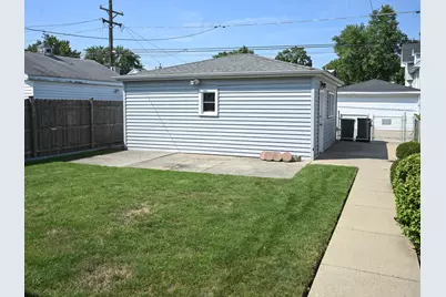 2128 N 72nd Court, Elmwood Park, IL 60707 - Photo 32