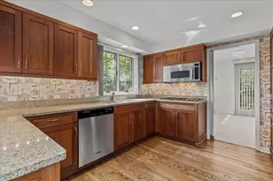 972 Coventry Ln, Highland Park, IL 60035 - Photo 8