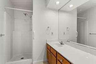 605 Edwards St, Monticello, IL 61856 - Photo 18