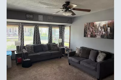 915 N 10th Street, Rochelle, IL 61068 - Photo 6