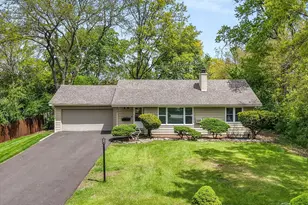 1638 Virginia St, Downers Grove, IL 60515 - Photo 2
